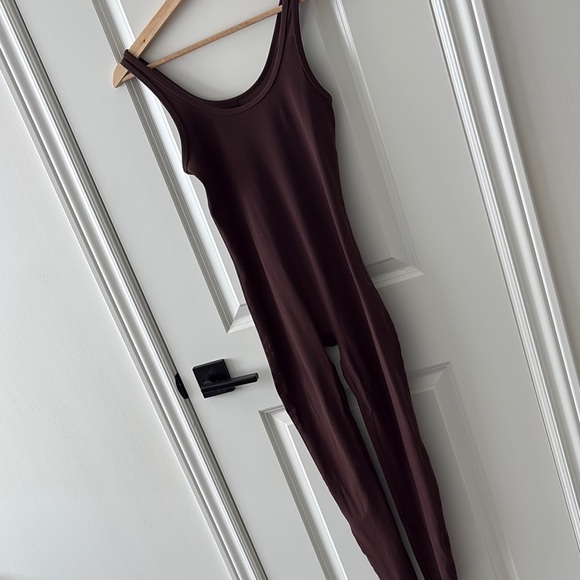 Aritzia (Golden) Butter Shake-It Jumpsuit - Picture 2 of 6